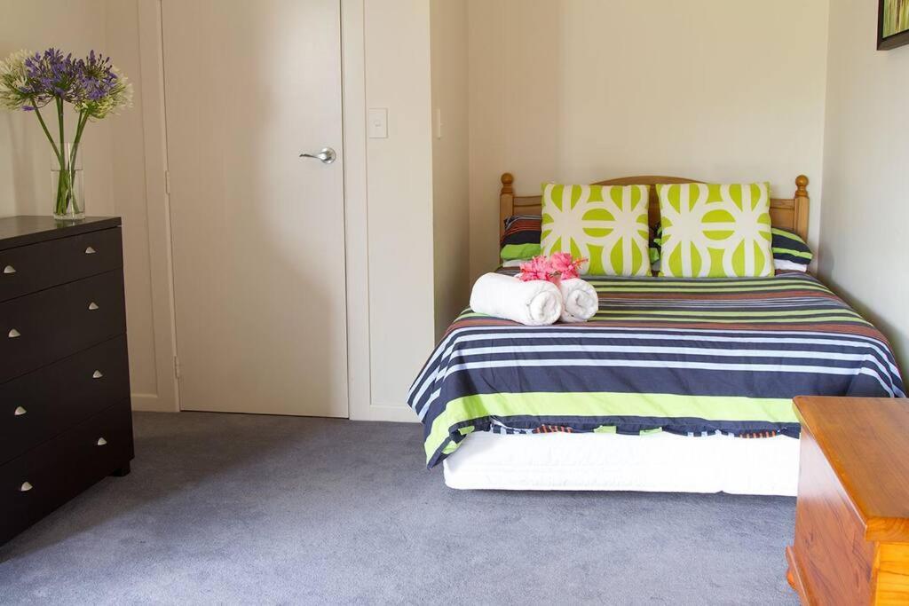 Orca Lodge Raglan Bagian luar foto